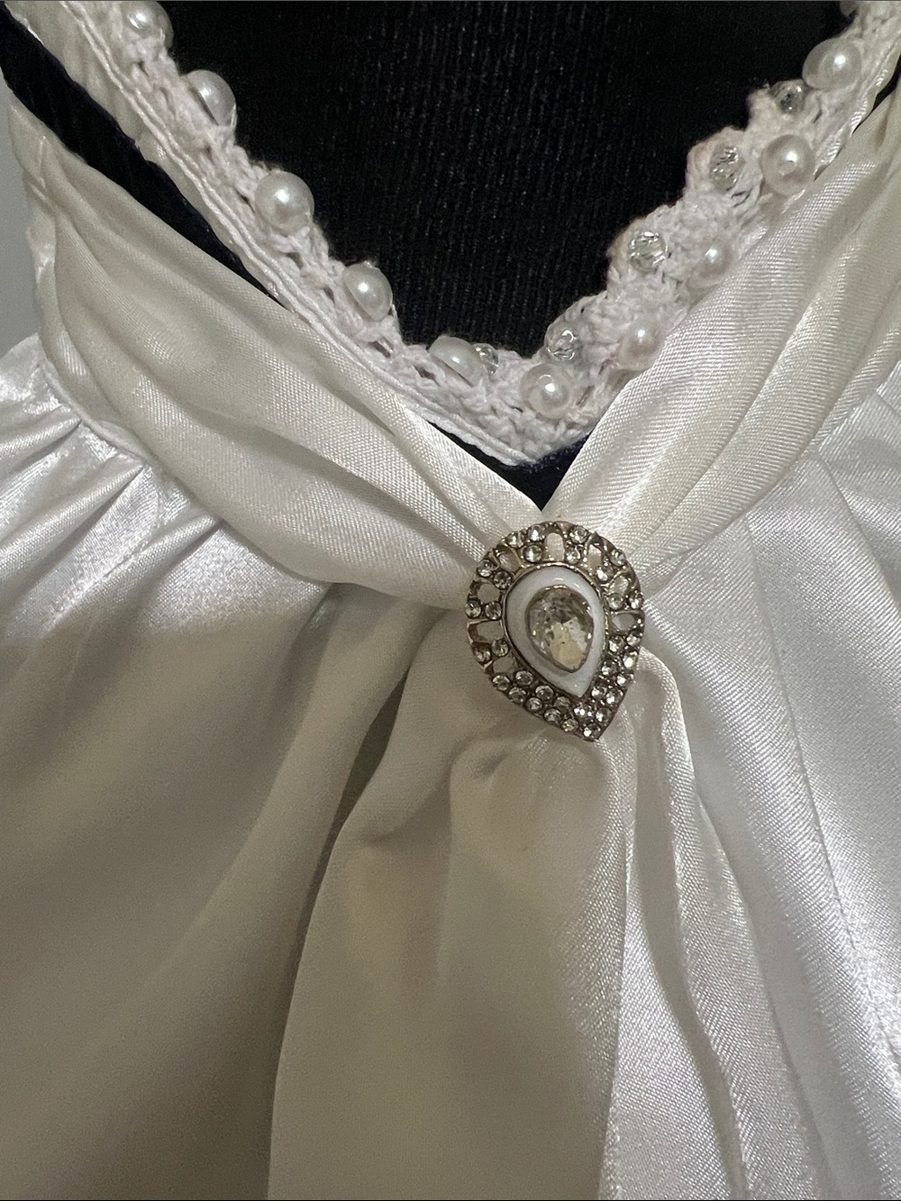Stock Tie in Ivory Satin with Decorative Brooch and black ribbon - Picture 2 of 5